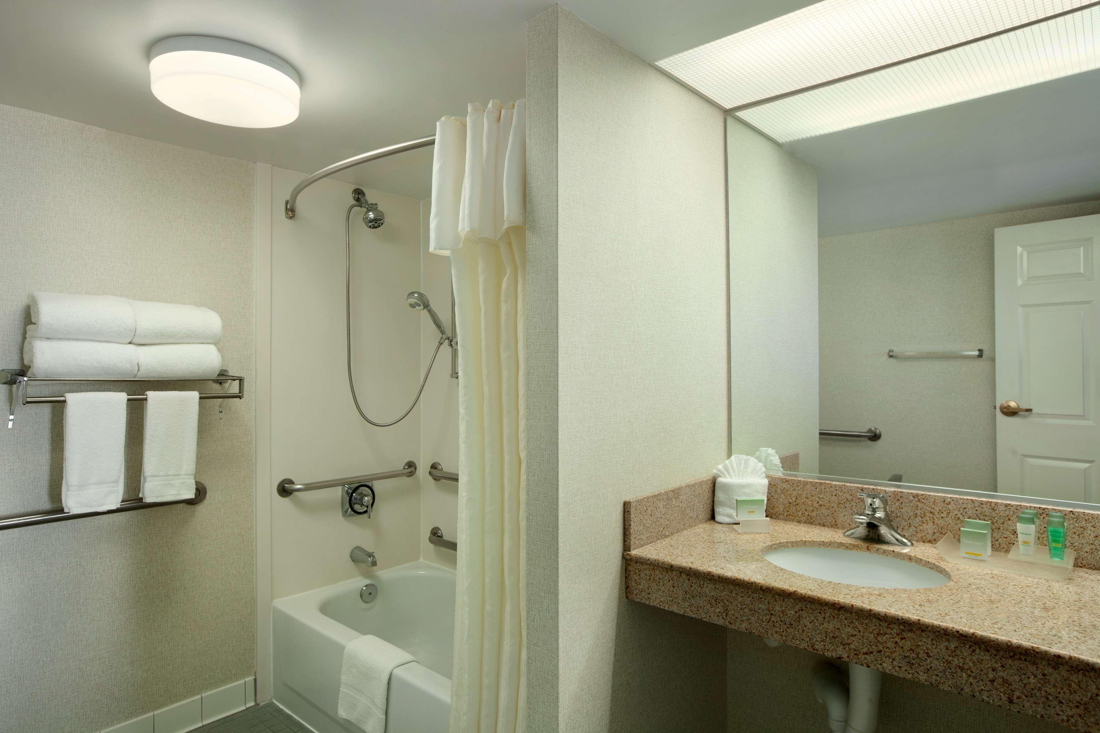 Homewood Suites By Hilton Falls Church Merrifield Ngoại thất bức ảnh