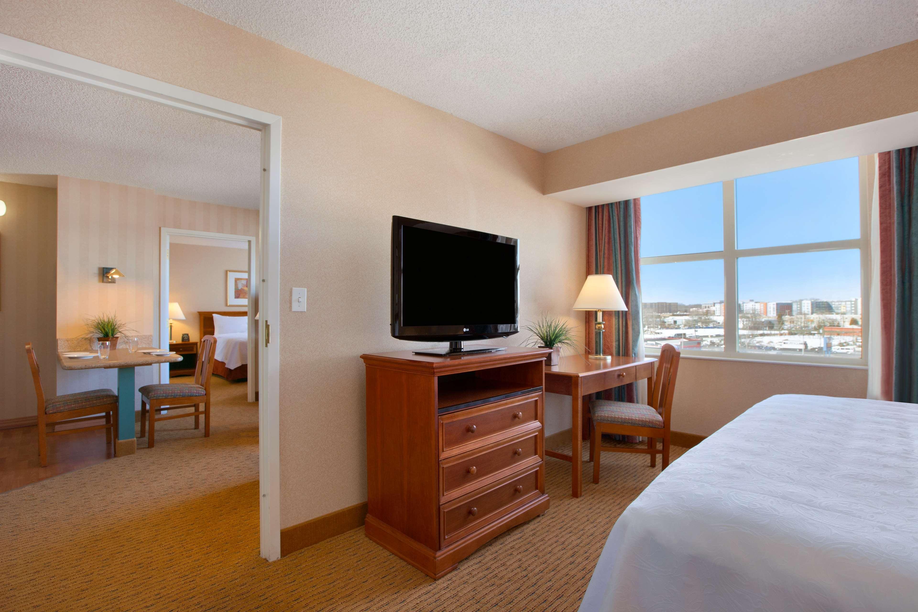 Homewood Suites By Hilton Falls Church Merrifield Ngoại thất bức ảnh