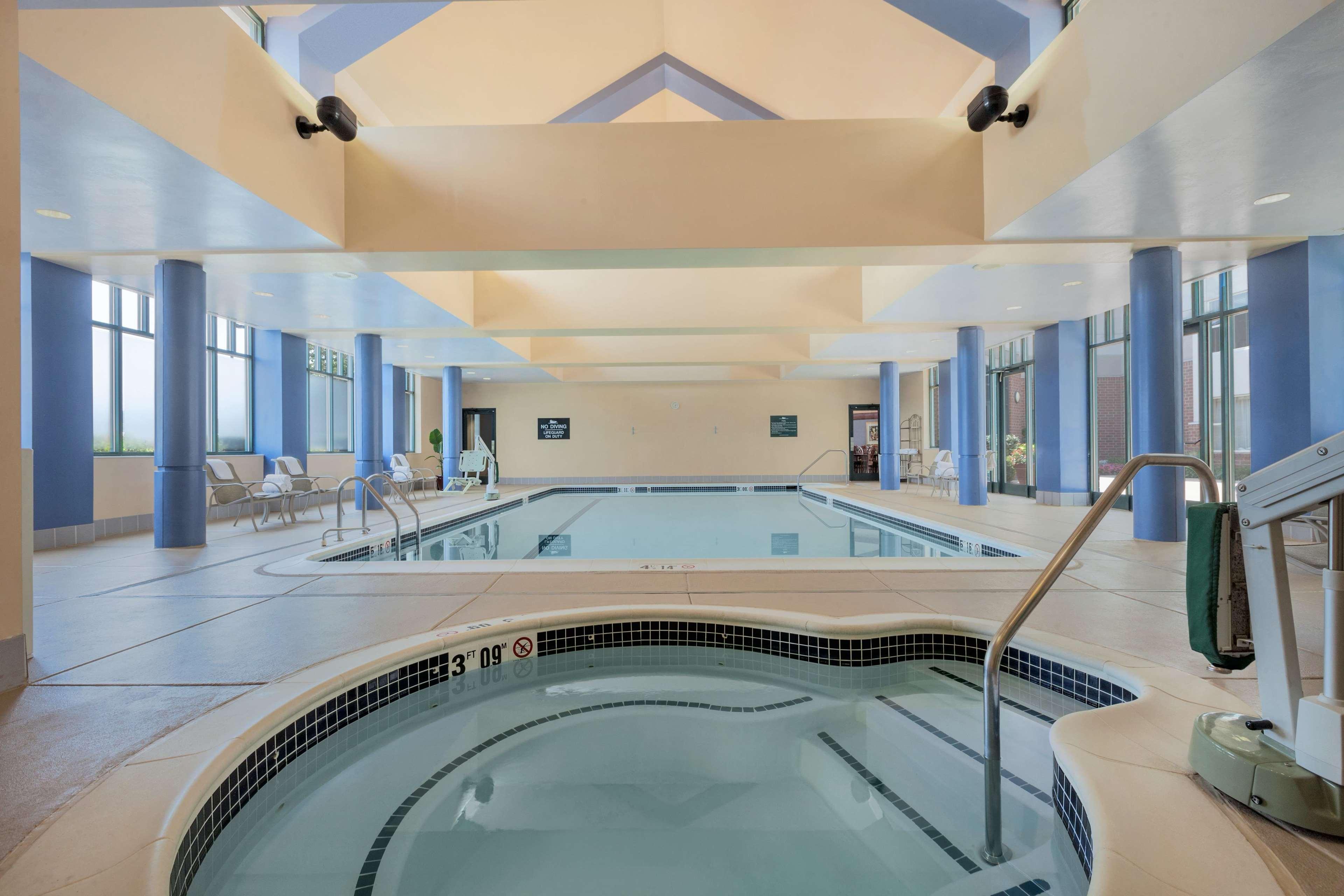 Homewood Suites By Hilton Falls Church Merrifield Ngoại thất bức ảnh