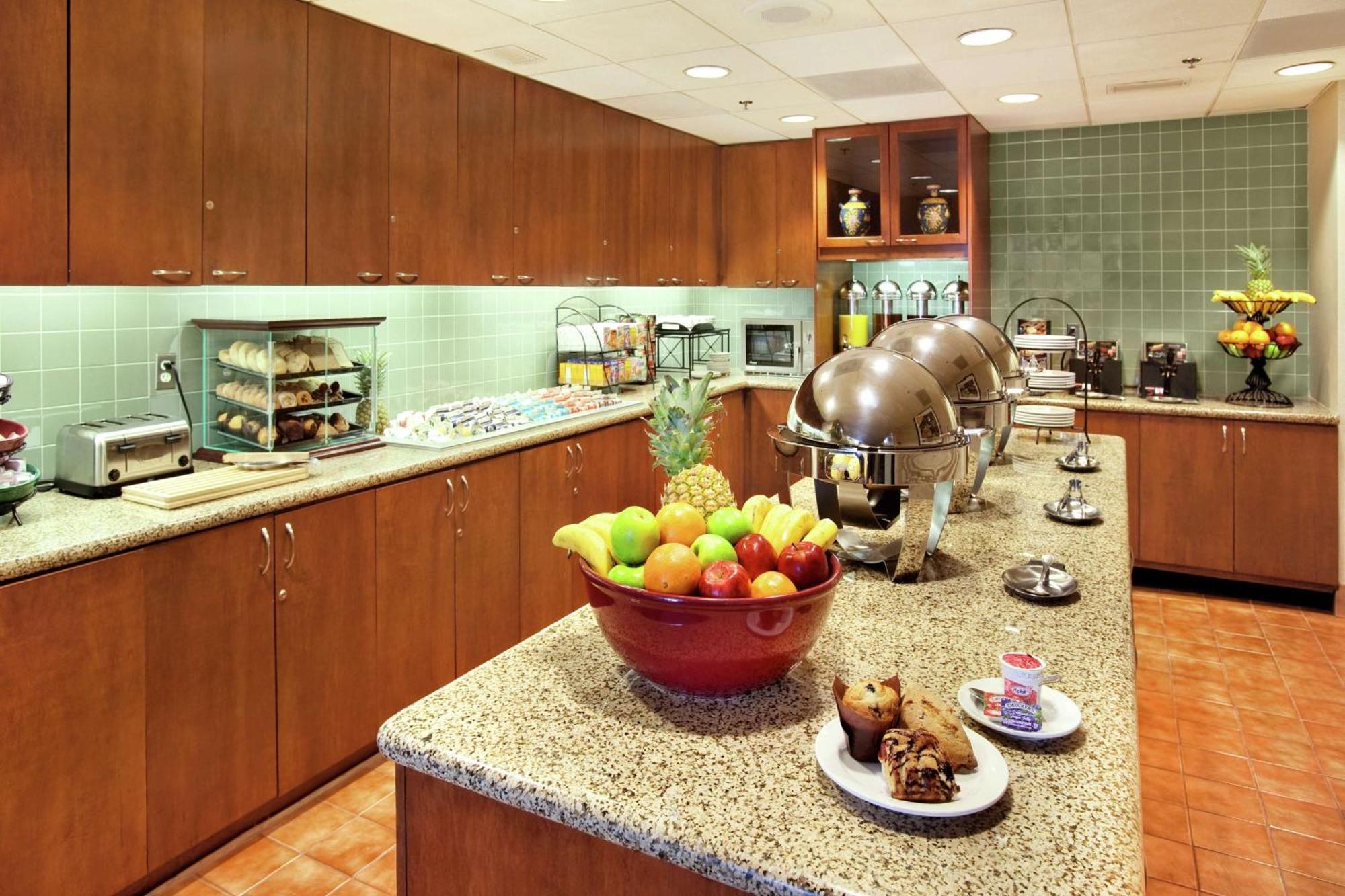 Homewood Suites By Hilton Falls Church Merrifield Ngoại thất bức ảnh
